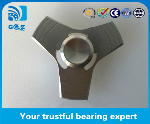 Tri-Spinner Fidgets Toys Zinc Alloy Hand Spinners Bearings 608 2017 เครื่องเล่นสํานักงานการออกแบบใหม่ ราคาถูกที่สุด Zinc Alloy Hand